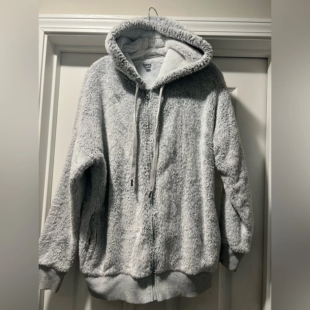 Aerie Women's Sherpa Sz Small “Oversized” Full Zip Hooded Jacket Gray Faux Fur - Picture 12 of 12